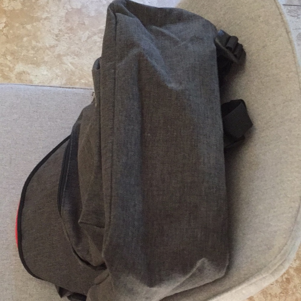 Herschel Backpack - Picture 5 of 5